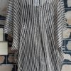 Kimono, Lurex, Black/gold striped, by 'Kendall James', one size. - Image 4