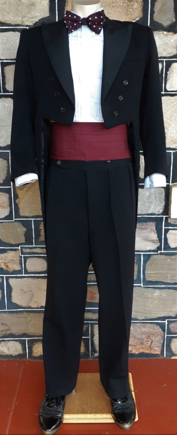 1930's, Vintage 2 piece Suit, Tails and tuxedo Pants, Black, Wool, size L